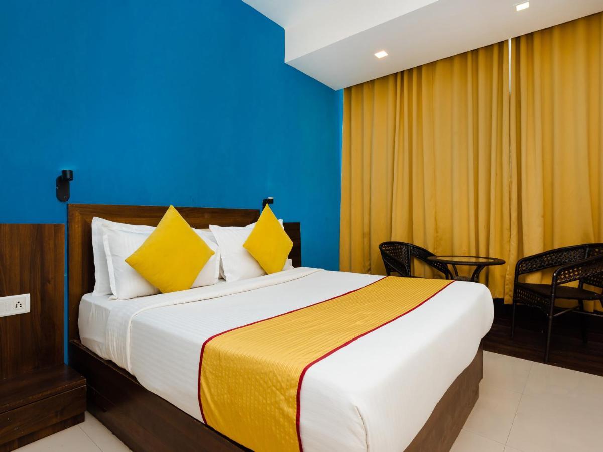 Hotel Aura - Near Malad Link Road Gorai Exterior foto
