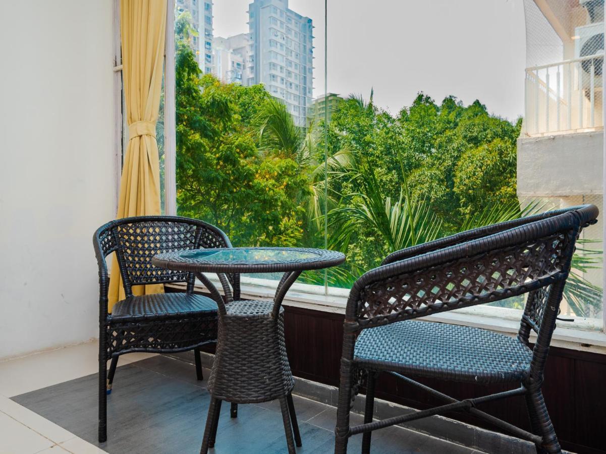 Hotel Aura - Near Malad Link Road Gorai Exterior foto